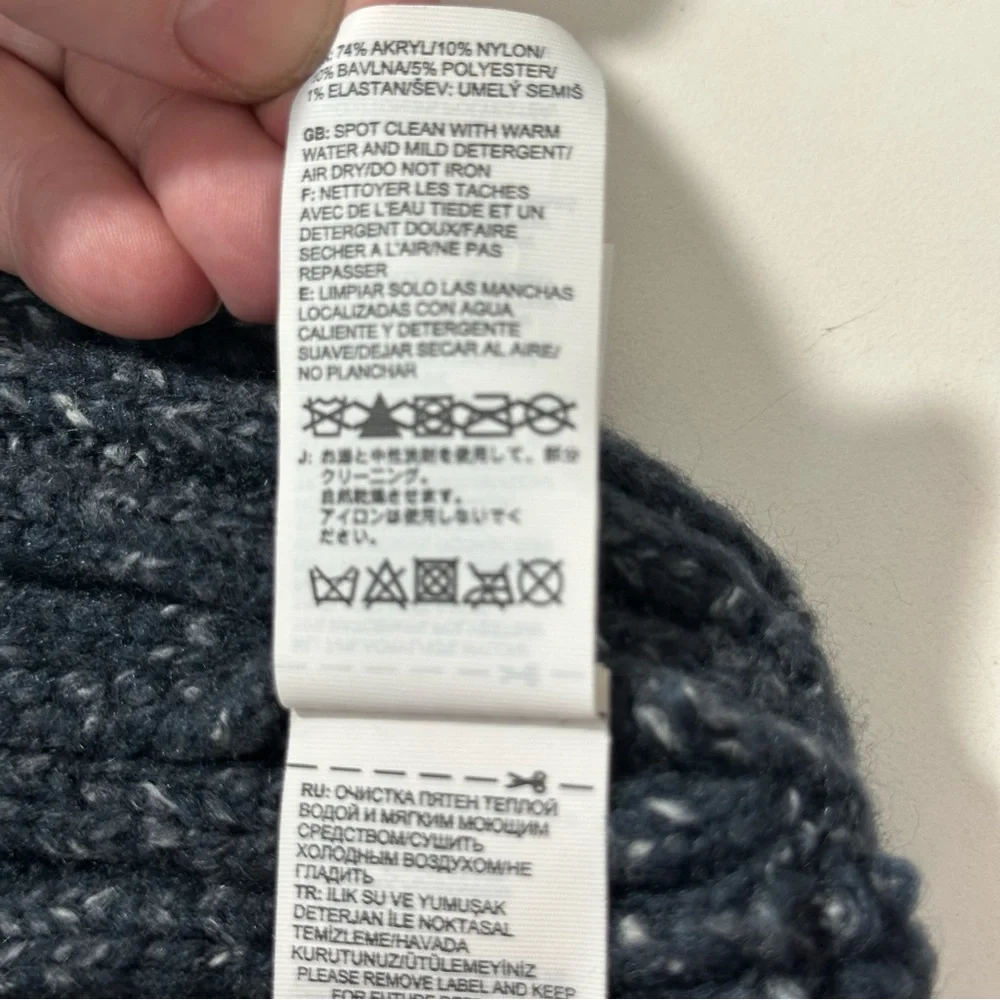 The North Face Blue Lined Cable Knit Beanie Unisex One-Size Outdoors Cozy - Picture 6 of 8